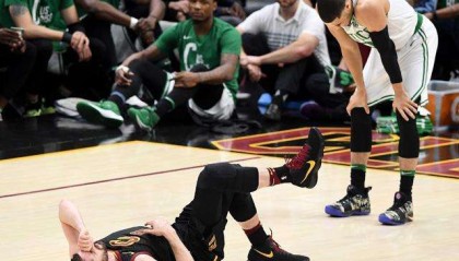  昂热青年军敢打敢拼，全场高压逼抢收获良果