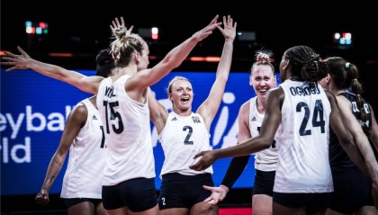  姆巴佩梅开二度助球队逆转，法甲卫冕冠军止颓  