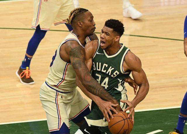  雄鹿大洛佩兹宝刀未老，精准中投成为球队稳定得分利器